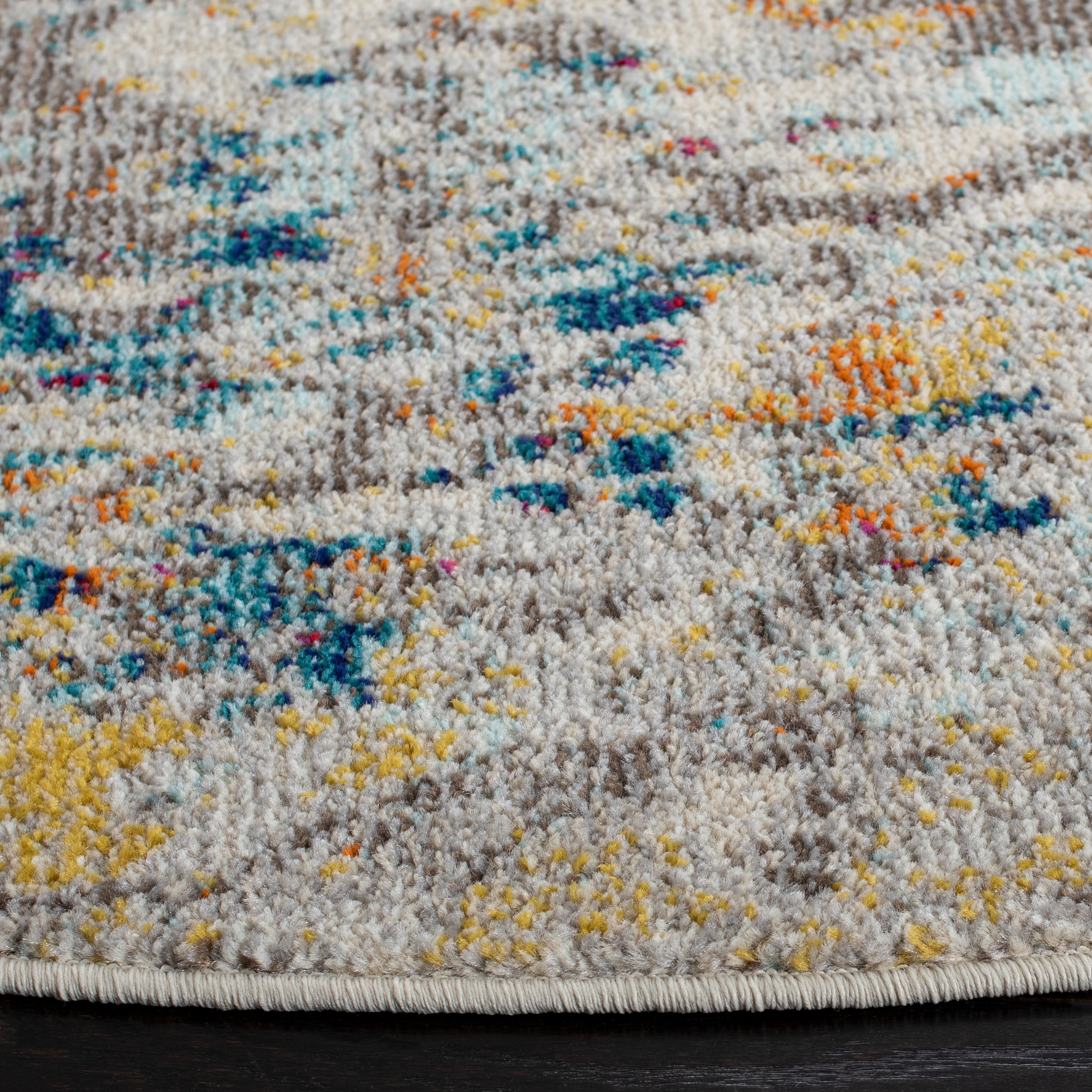 Safavieh Madison Nita Abstract Area Rug, Gray/Gold, 6'7" x 6'7" Round