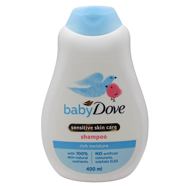 baby dove shampoo para bebé rich moisture 400 ml para cuidado diario botella frontal blanca con tapa azul claro; etiqueta con logo babyDove y dibujo de aves, texto 'sensitive skin care' y 'rich moisture'; fórmula hipoalergénica, pH neutro y tecnología sin lágrimas para cuero cabelludo sensible; también adecuado para masajes suaves durante el baño.