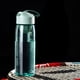 thumbnail image 5 of Botella de agua deportiva de 550 ml con rejilla de mezcla | Agitador de plástico a prueba de fugas | Bucle de transporte | Base antideslizante | Tapa abatible con una sola mano | Escala de medición, 5 of 5