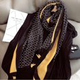 thumbnail image 5 of Bufanda de mujer, Amarillo mostaza, Negro, Idea de regalo para mujer, 5 of 5