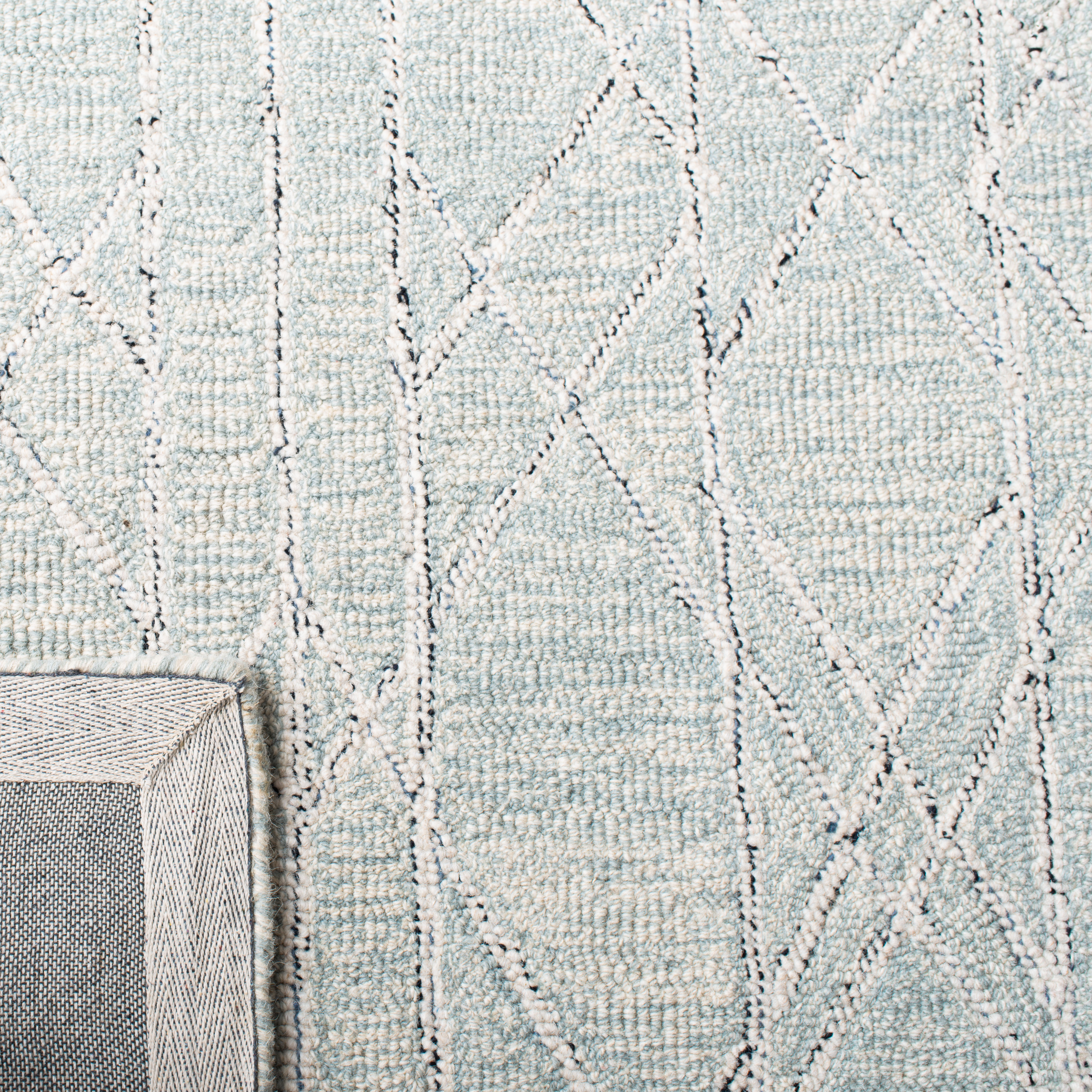 SAFAVIEH Micro-Loop Lowell Diamond Area Rug, Ivory/Light Blue, 5' x 8'