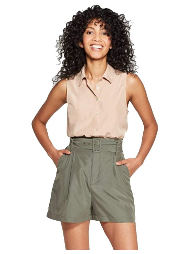 Large Sleevless Collared Button 