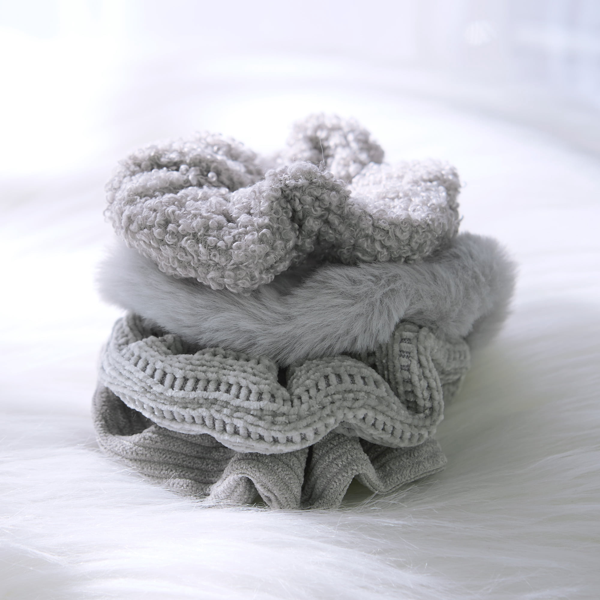 Hadley Wren Scrunchie 4-Piece Set, Gray