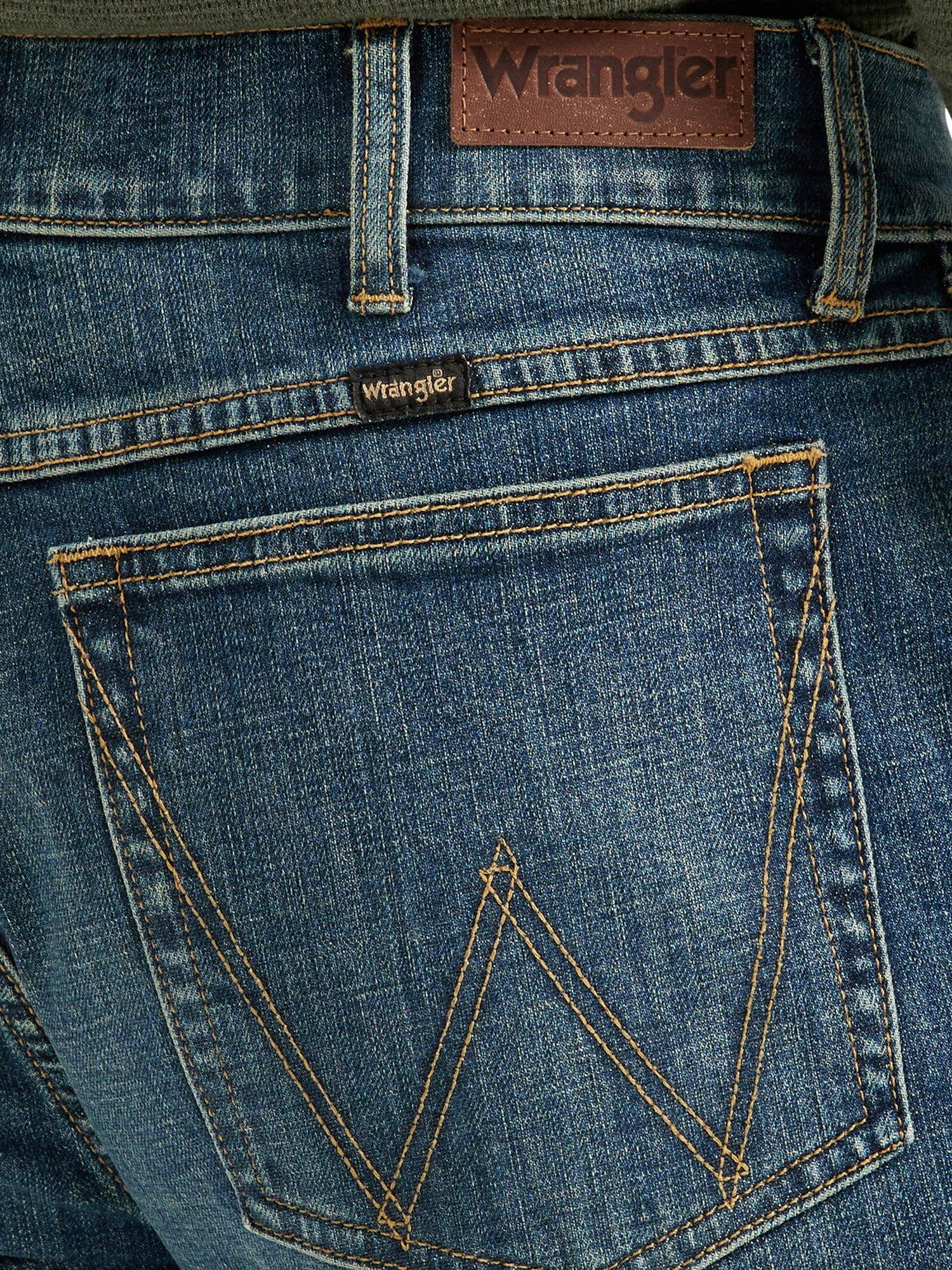 Men's Wrangler Fashion Taper Jeans Color: Medium Wash Size: 40X32