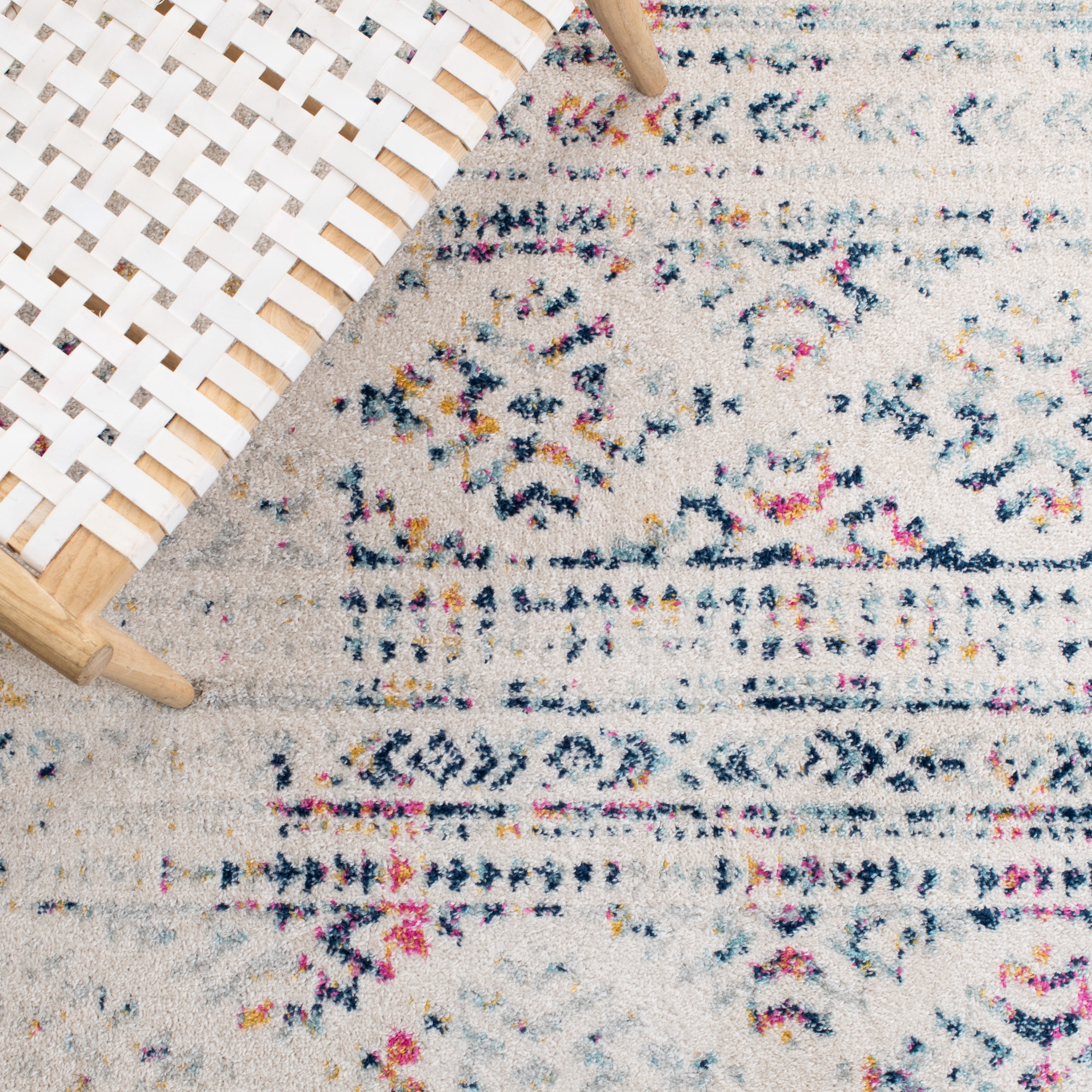 Safavieh Tulum Lakisha Oriental Area Rug, Ivory/Blue, 5' x 5' Square
