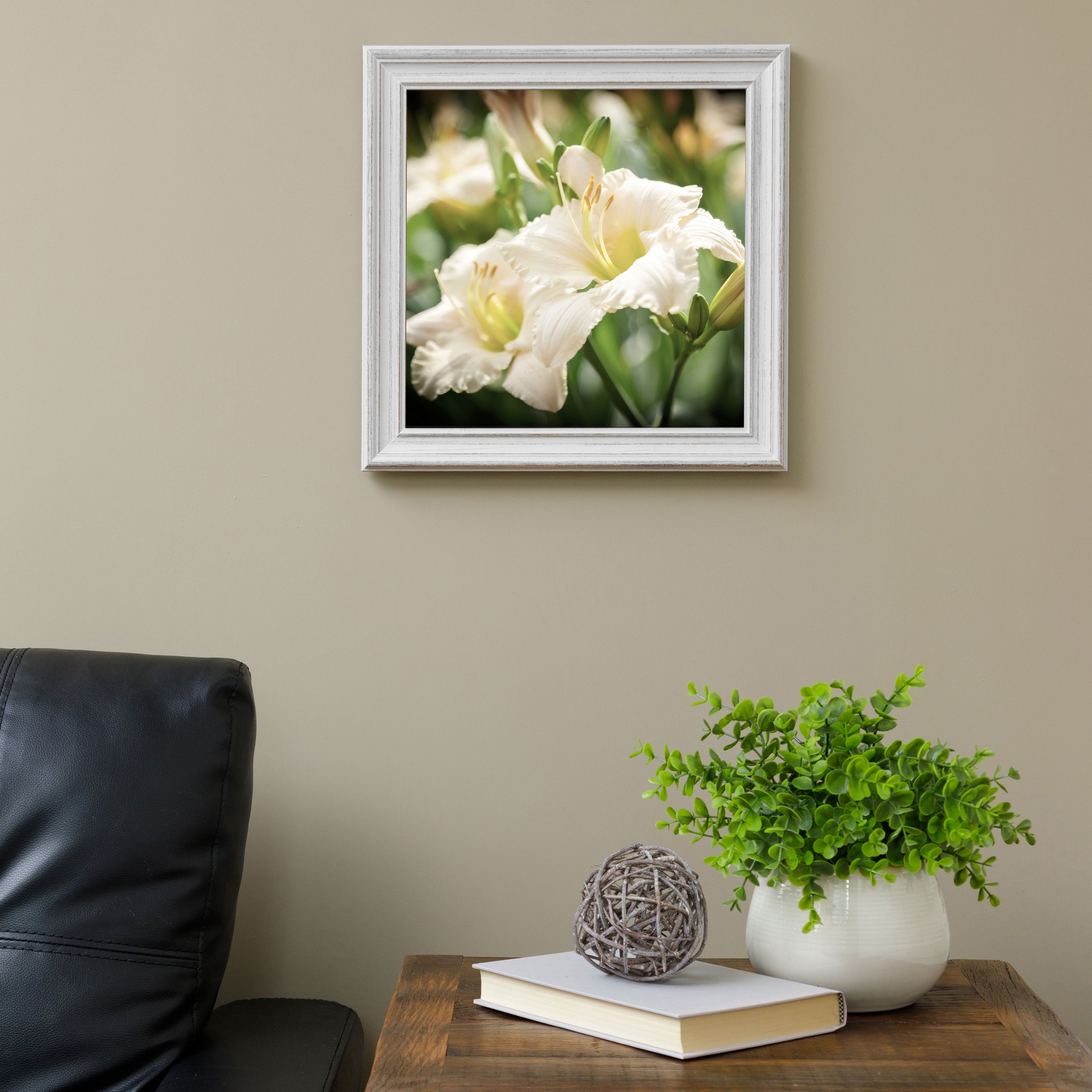 Furniture Pipeline Classic Edition 1.5" Thick Cornflower Frame Collection 8" x 8"