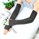 thumbnail image 2 of Calentadores de brazo de punto para mujer guantes elásticos extralargos sin dedos mangas mitones, 2 of 2