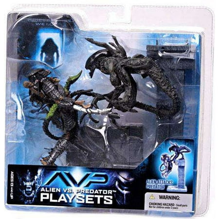 McFarlane Toys Alien Attacks Predator Action Figure Set Playsets Alien vs Predator