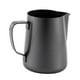 thumbnail image 4 of Jarra espumadora de leche de 400 ml, de acero inoxidable 304, para tazas de leche y decoración de latte. Negro, 4 of 7