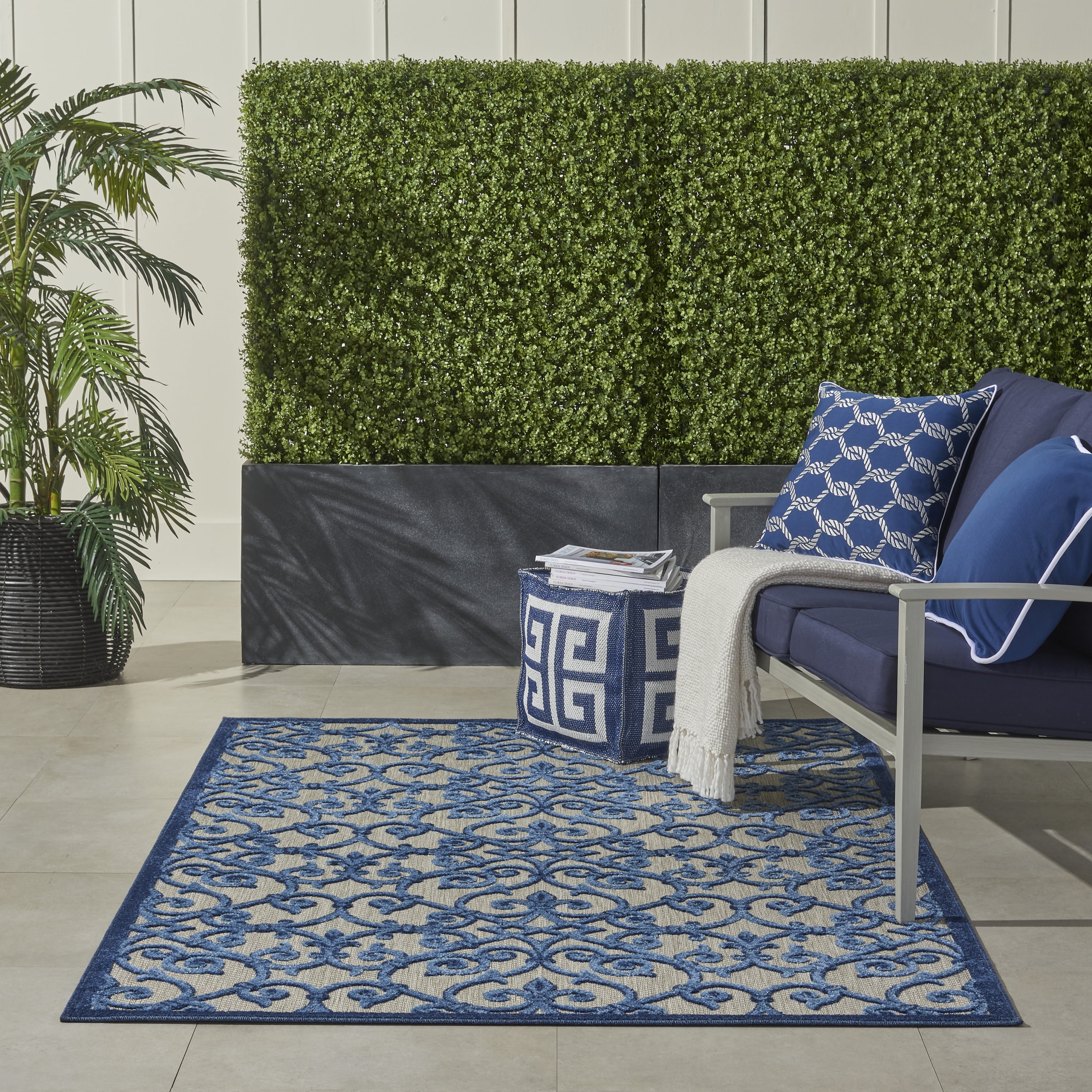 Nourison Aloha Indooroutdoor Grey/Blue Area Rug