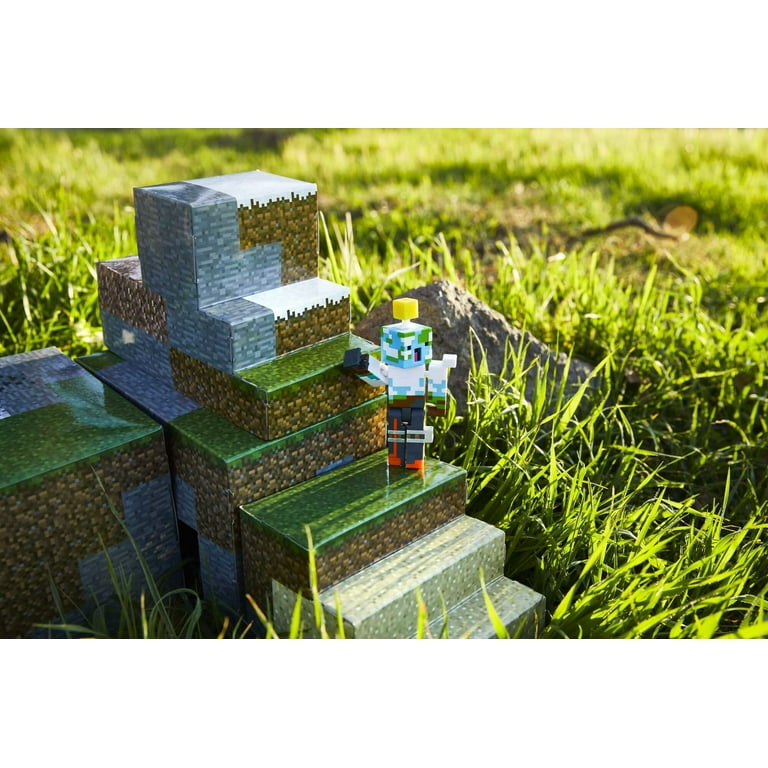 Minecraft Overworld Playset with 1 Action Figure & 10 Papercraft