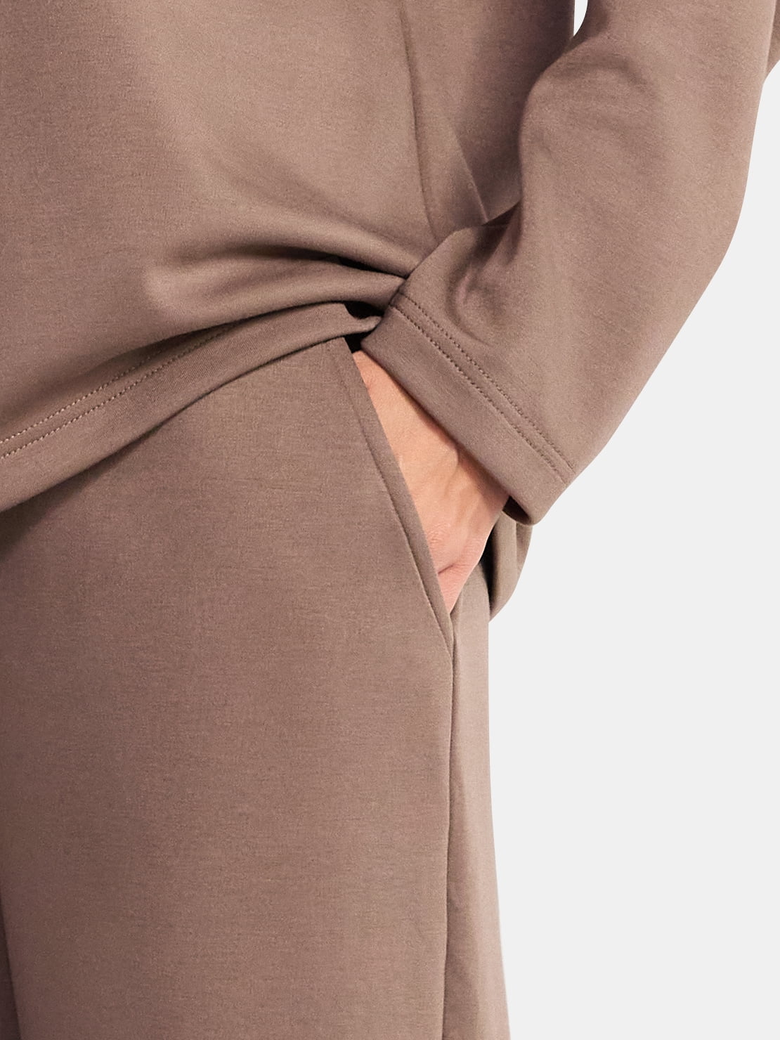 Lissome Women’s Luxe Scubaknit Long Sleeve Drop Shoulder Top and barrel leg pant Lounge Set, 2-piece Set , Sizes S-3X