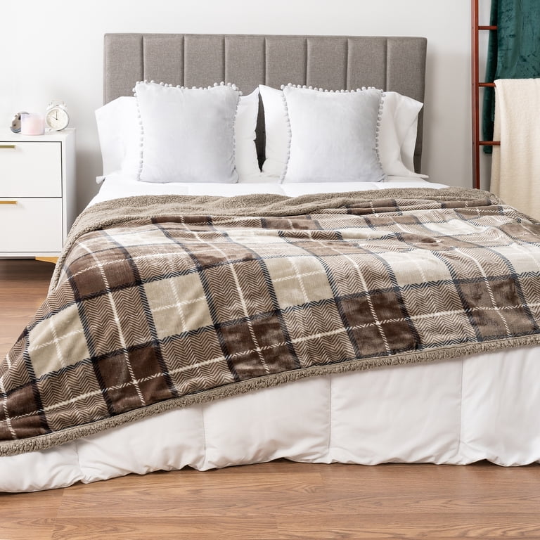 Pavilia 50" x 60" Plaid Sherpa Throw Blanket, Dark Grey photo 6