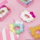 thumbnail image 4 of Llavero Squishy Toy Hamee Hello Kitty con diseño de mochi donut, 4 of 7