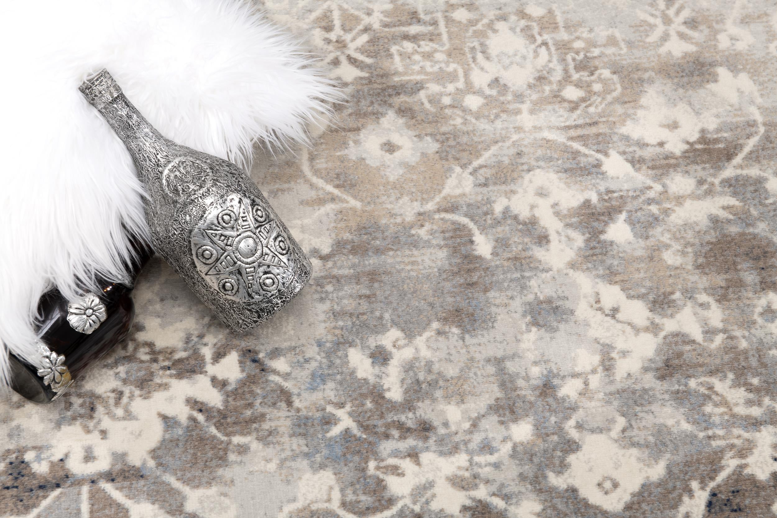 Rug Branch Havana Collection Traditional Distressed Area Rug.