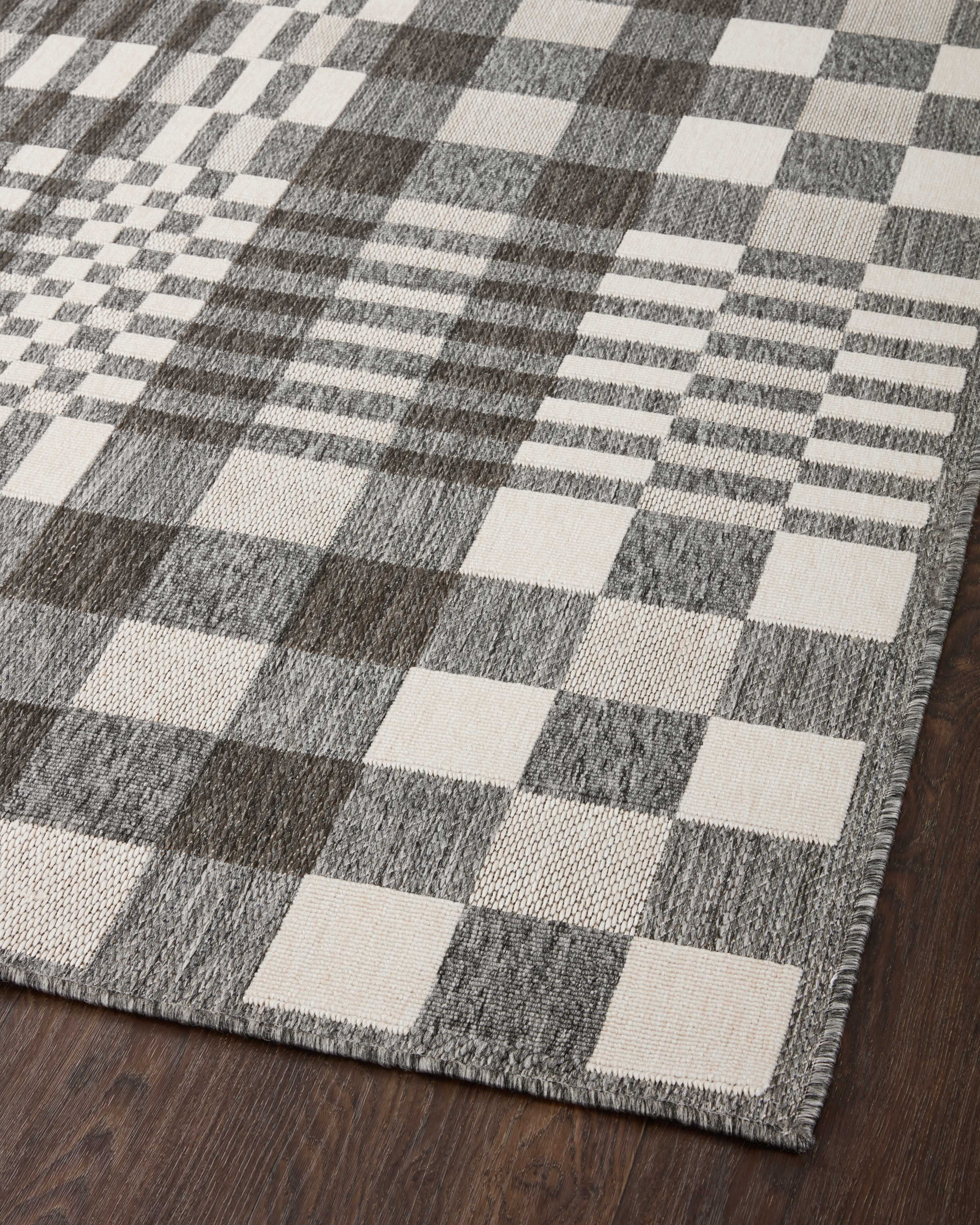 Indoor Outdoor Loloi Rainier Ivory / Pebble 5'-3" x 7'-7" Area Rug