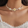 thumbnail image 2 of Collar HUASAI Shell para mujer con forma de estrella de mar en capas, concha blanca, 2 of 6