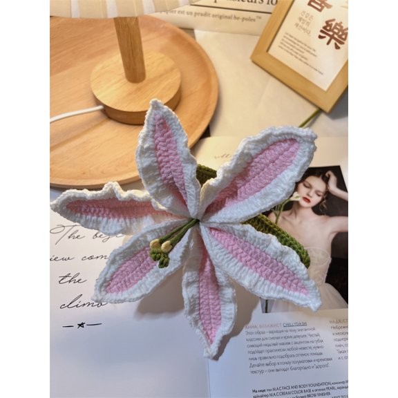 DAYEH DAYEH Handmade Crochet White Lily Flowers Wool Yarn Knitting Products Artificial Flowers Home Decor Flowers Bouquets