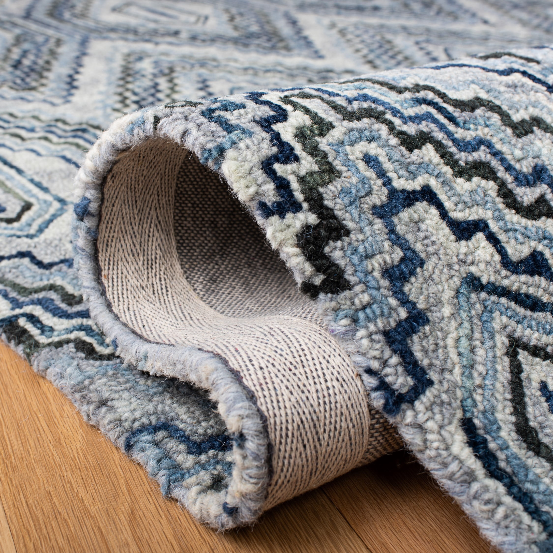 SAFAVIEH Aspen Eglantine Geometric Diamonds Wool Area Rug, Grey/Blue, 9' x 12'