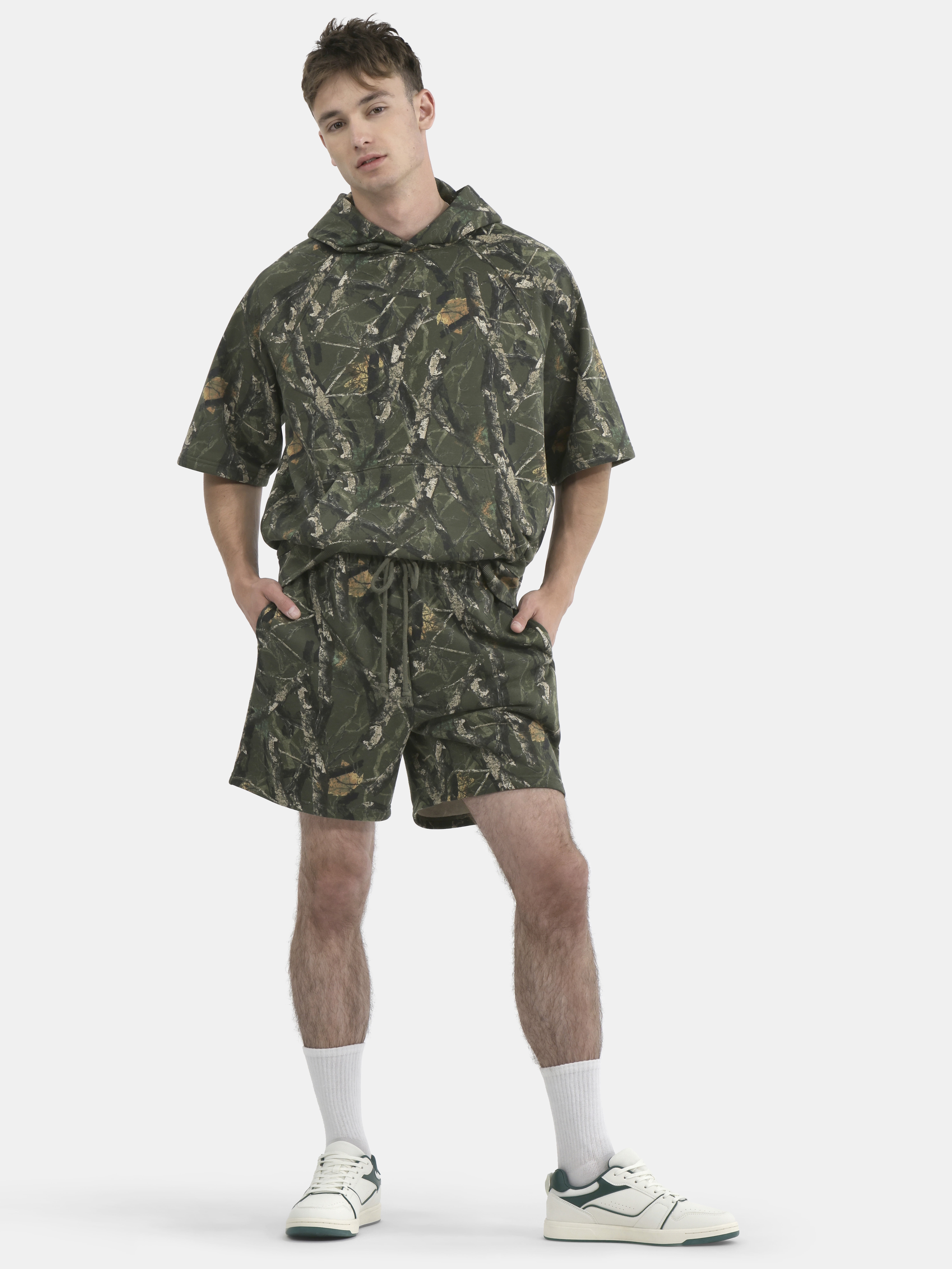 No Boundaries Soft Fleece Jogger Shorts, 6" Inseam, Men's and Big Men's
