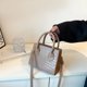 thumbnail image 3 of Bolso De Hombro Bolsos cruzados para mujer Patrón de cocodrilo informal Embrague femenino sólido (Caqui), 3 of 7