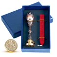 thumbnail image 1 of Kit de sellos de cera para sobres, kit de bricolaje, vela de cera de sellado retro + sello de cera con inicial clásica del alfabeto, letra A, en caja de regalo azul, 1 of 1