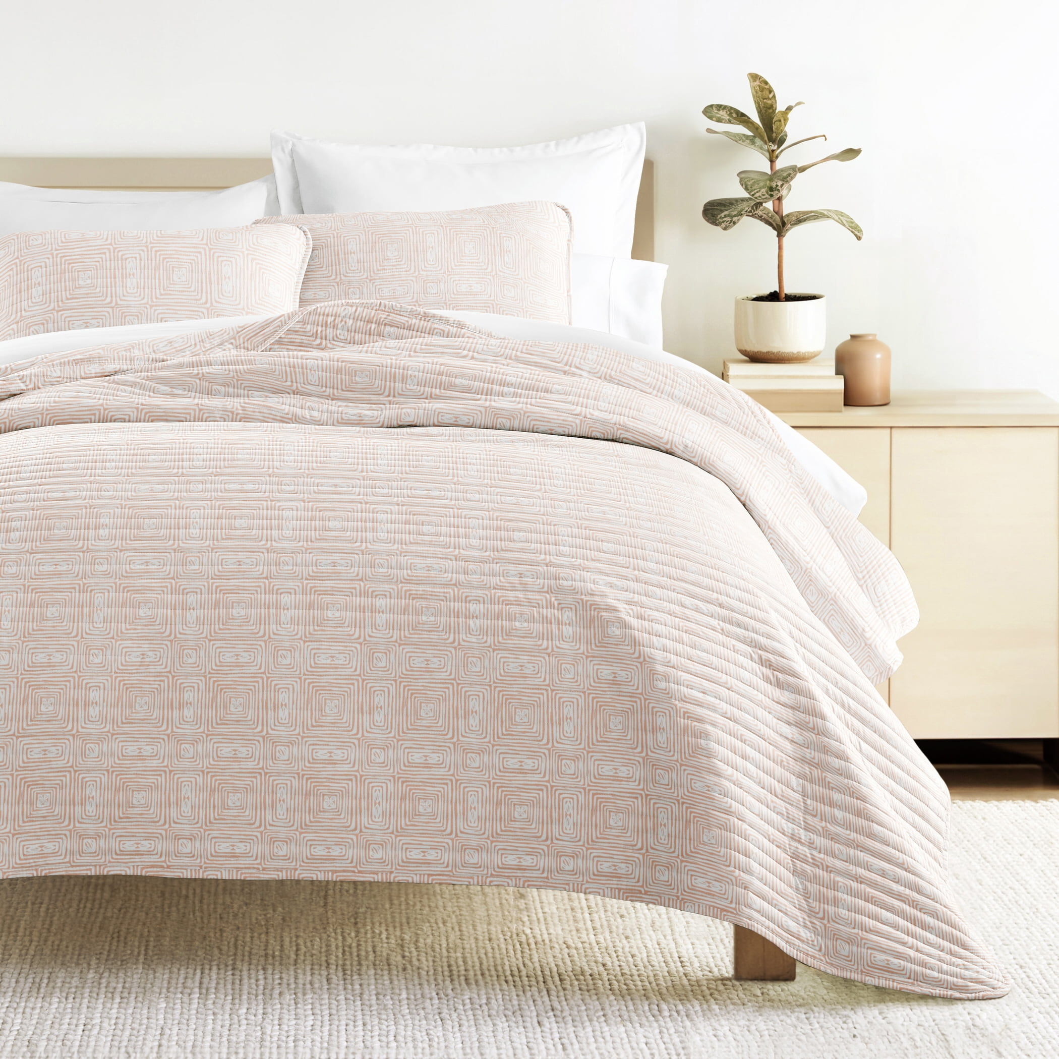 Lightweight Quilt Sets - Wrinkle Free - Coverlet Geometric Apricot Pattern by Comfort Canopy