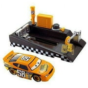 Disney Cars Pit Row Race-Off Octane Gain No. 58 Diecast Car (Includes Launcher)