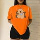 thumbnail image 3 of Playera Blusa De Capybara Con Paliacate Diseño Divertido Ropa Para Mujer Capibara Color Anaranjado Talla Grande Marca Emil SaEs, 3 of 4