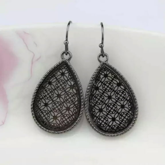 Christmas Gift New Gold Filigree Floral Teardrop Earrings Openwork Drop Jewelry