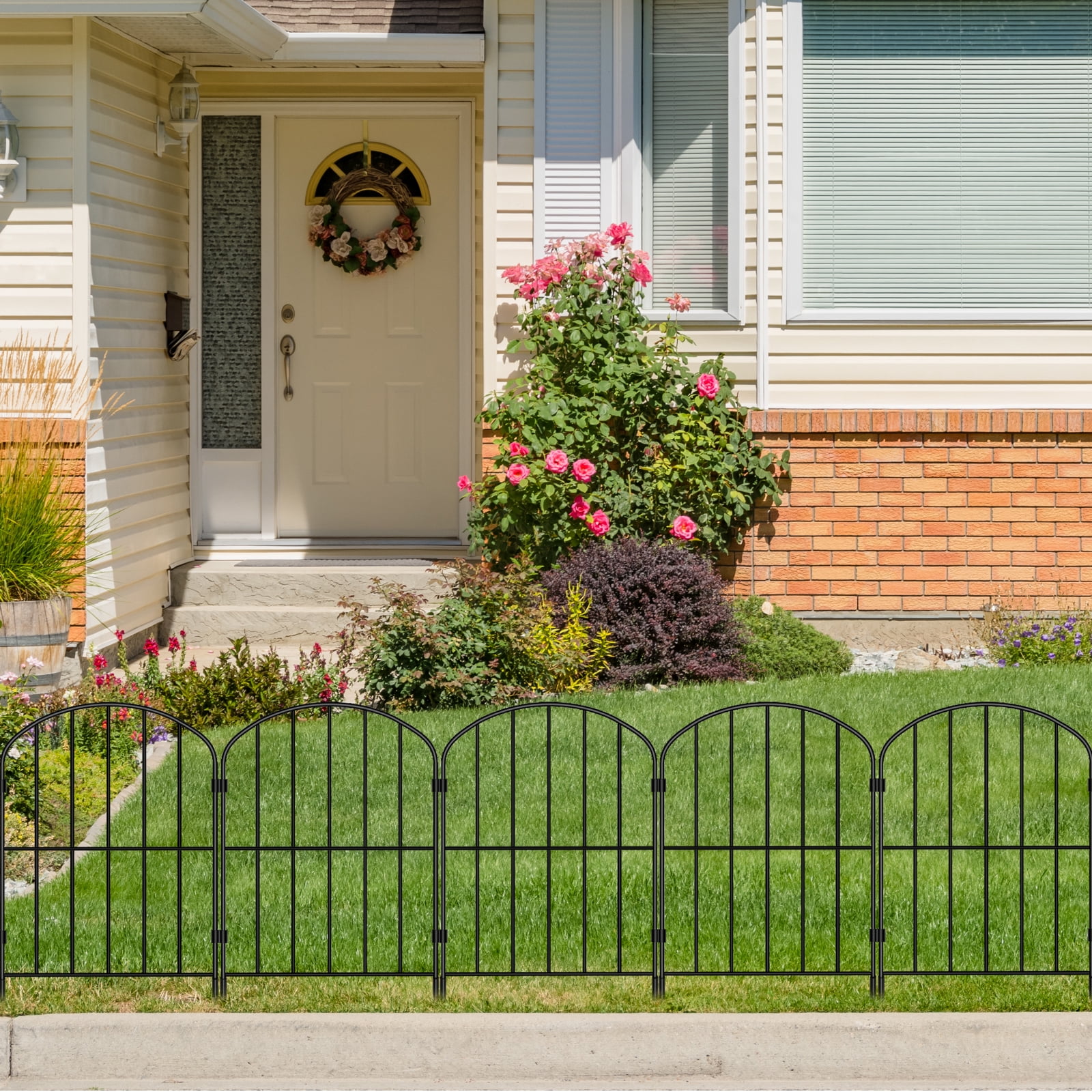 31" Tall Decorative Garden Fence 10‑Pack, Double‑Layer Black Metal Arched Fencing, 10FT Total Length for Pet Barrier, Patio, Lawn Edging
