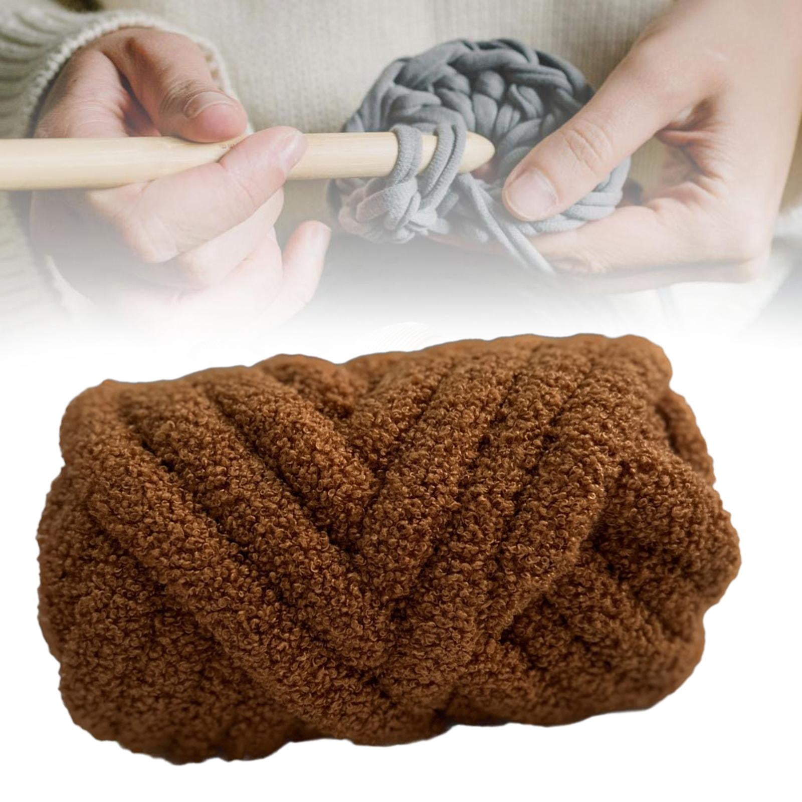 perfeclan Chunky Wool Yarn, Arm Knitting Yarn, Lightweight DIY Hand Knitting, Bulky Yarn, Heavy Yarn for Crafts, Bed, Fence, Hats, Tapestry, Sweater Caramel