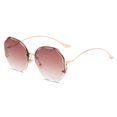 thumbnail image 1 of Gafas de sol degradadas gafas de sol de flores de mariposa gafas de sol de tendencia de moda, hechas de metal, 1 of 5