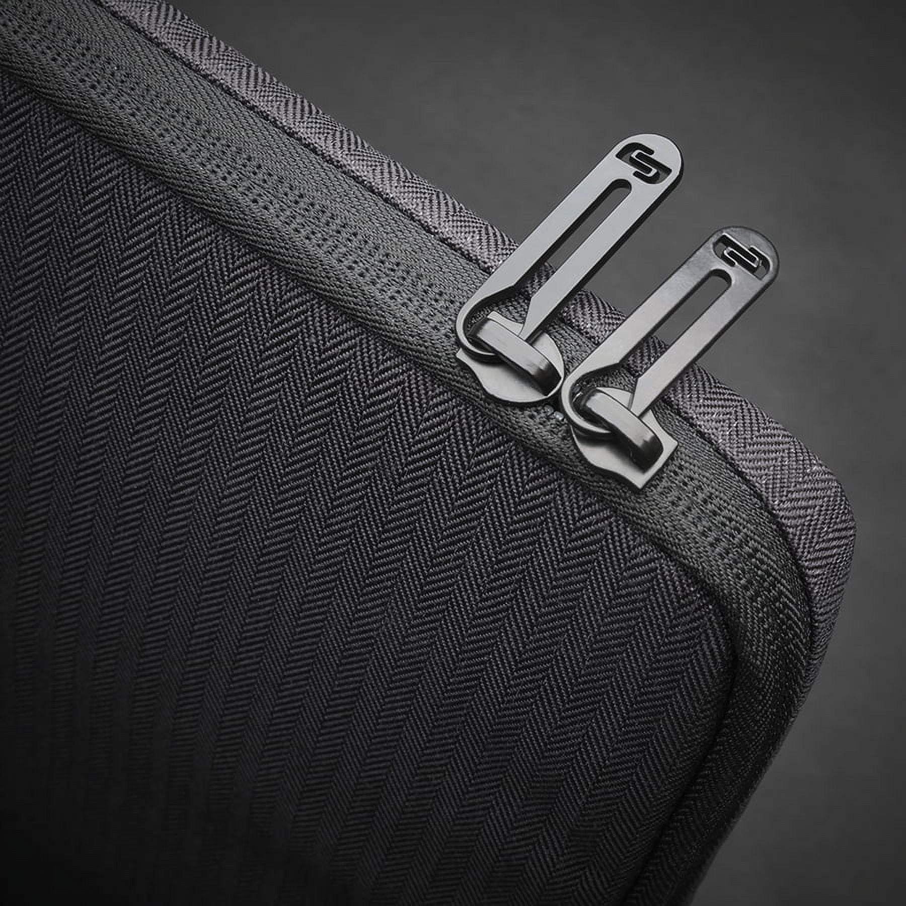 Solo New York Gamma Sleeve, 15.6 inch Laptop, Black
