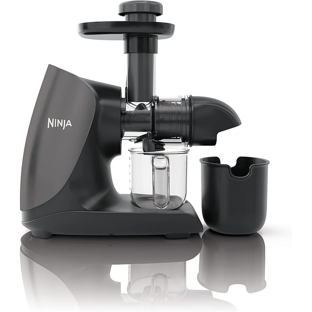 Ninja JC101C, Cold Press Juicer Pro, Compact Powerful Slow Juicer With Total Pulp Control and Easy Clean, Graphite (Canadian Version) Black 16oz