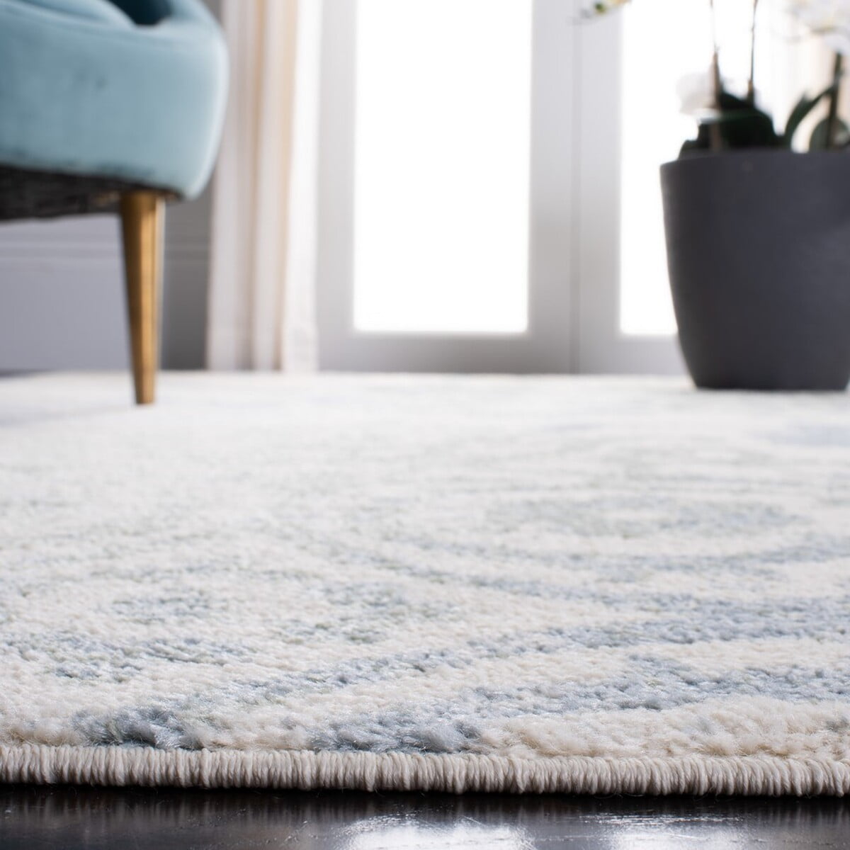SAFAVIEH Adirondack Hortense Floral Area Rug, Ivory/Blue, 9' x 12'