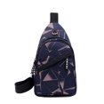 thumbnail image 1 of Bolso de pecho para hombre, bolso de cintura, bolso cruzado, se pueden colocar auriculares, bolso de hombro de viaje multifuncional, bolso de negocios informal, 1 of 5