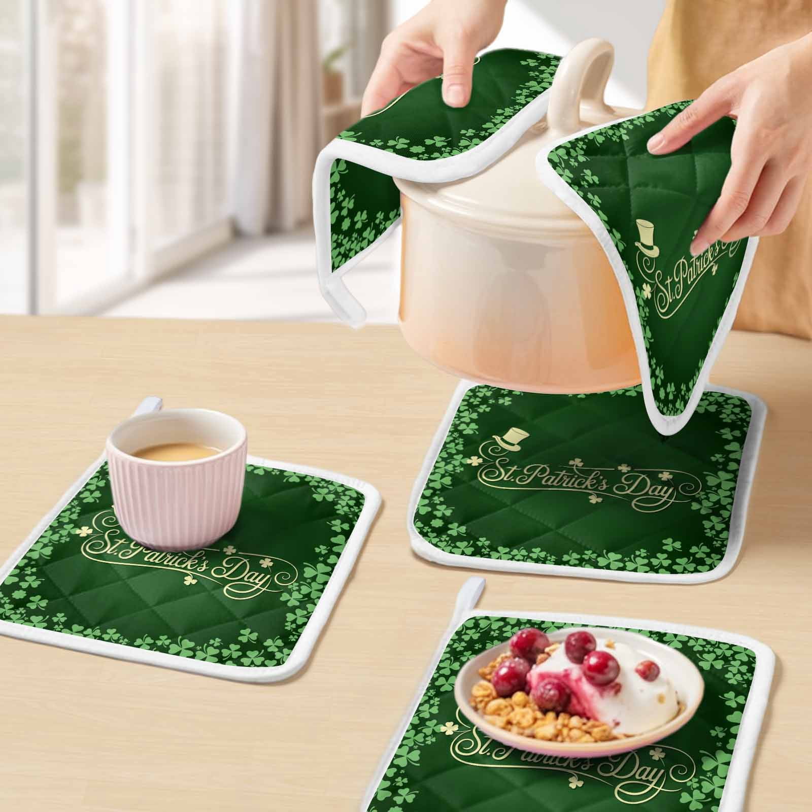 St. Patrick's Day Pot Holders for Kitchen Heatproof Potholder, 5 Pack Spring Lucky Shamrock Plants Retro Green Hot Pads Multipurpose Oven Pads Cloth Potholders Trivet for Cooking Baking