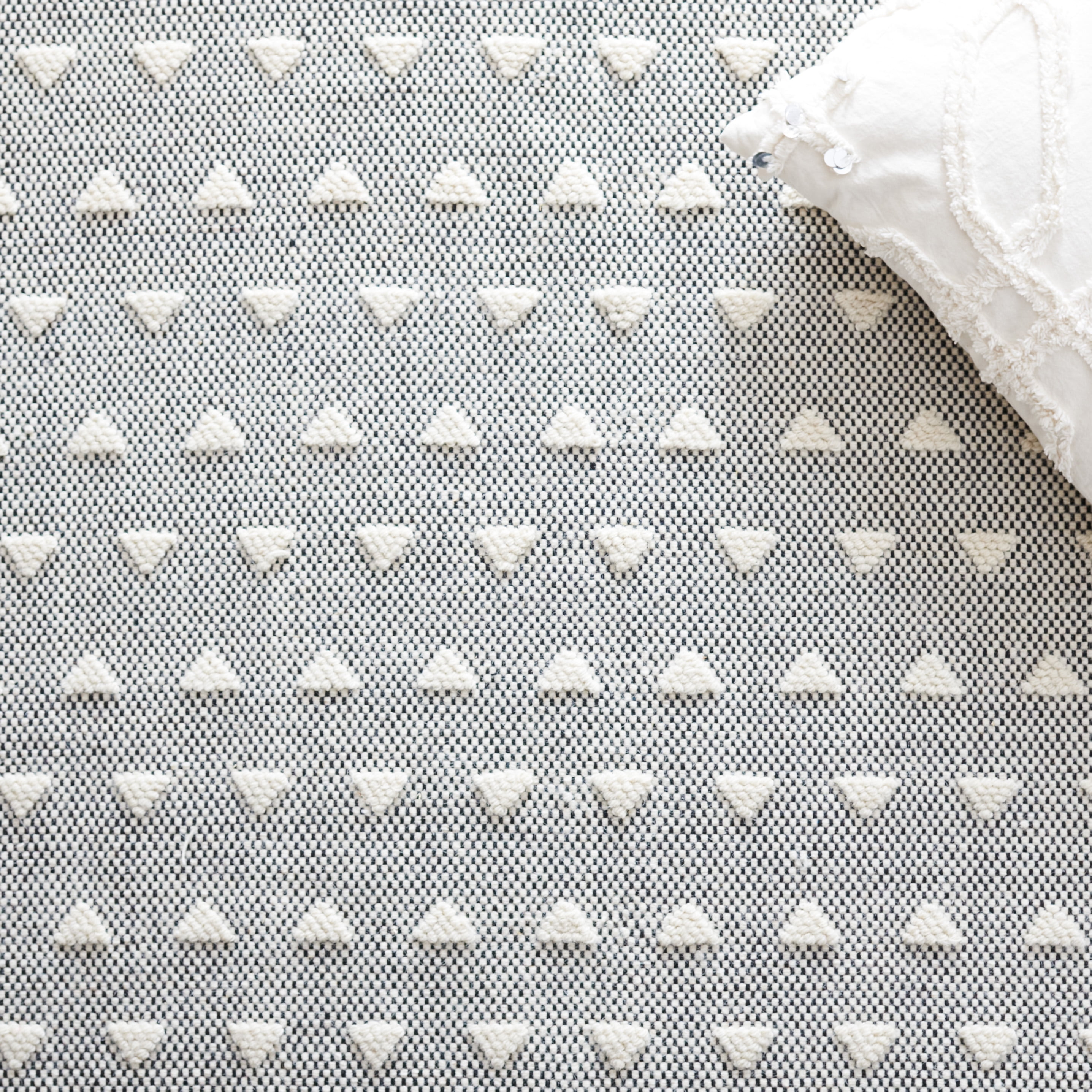 SAFAVIEH Vermont Wyatt Geometric Area Rug, Ivory/Black, 8' x 10'