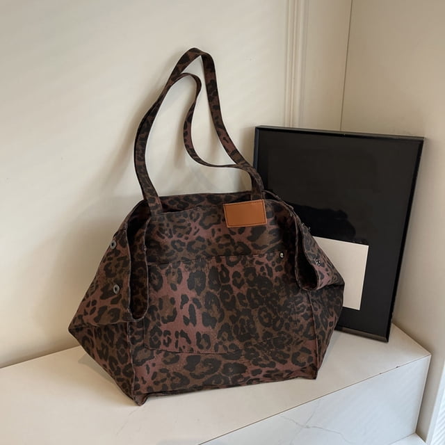 Leopard Print Tote Bags for Women Large Capacity Shoulder Bag Everyday Use Stylish Design Versatile Functionality