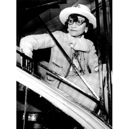 Coco Chanel History (24 x 36)