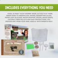 thumbnail image 4 of Kit de granja de lombrices Nature Gift Store con lombrices vivas y libro, 4 of 7