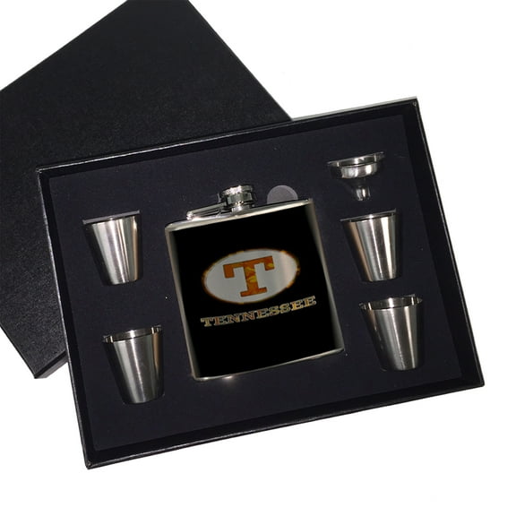 KuzmarK 6 oz. Stainless Steel Flask Set in Black Presentation Box -  Tennessee Camouflage