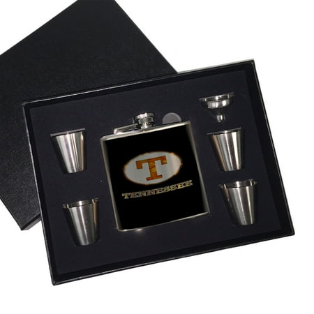 

KuzmarK 6 oz. Stainless Steel Flask Set in Black Presentation Box - Tennessee Camouflage