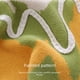 thumbnail image 4 of Chaleco tipo suéter con cuello en V y diseño de graffiti americano de principios de otoño, chaleco de punto irregular con sentido del nicho para hombres y mujeres, 4 of 6