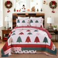 thumbnail image 1 of Juego de edredón navideño de 3 piezas, colcha de poliéster con diseño de pino y fundas de almohada, colección festiva de suave cepillado., 1 of 1