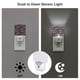 thumbnail image 3 of Balery Lovely Mom Ever Luz Nocturna LED con Sensor Automático, Enchufe con Sensor Crepuscular, Luz Suave de 0.5W para Dormitorio, Pasillo, Baño-EU, 3 of 7
