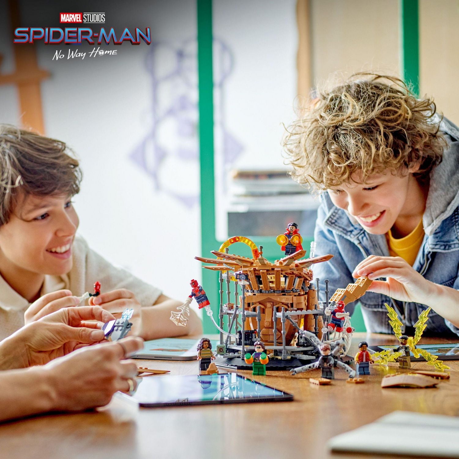 LEGO Super Heroes La bataille finale de Spider-Man 76261 Ensemble de construction (900 pièces)