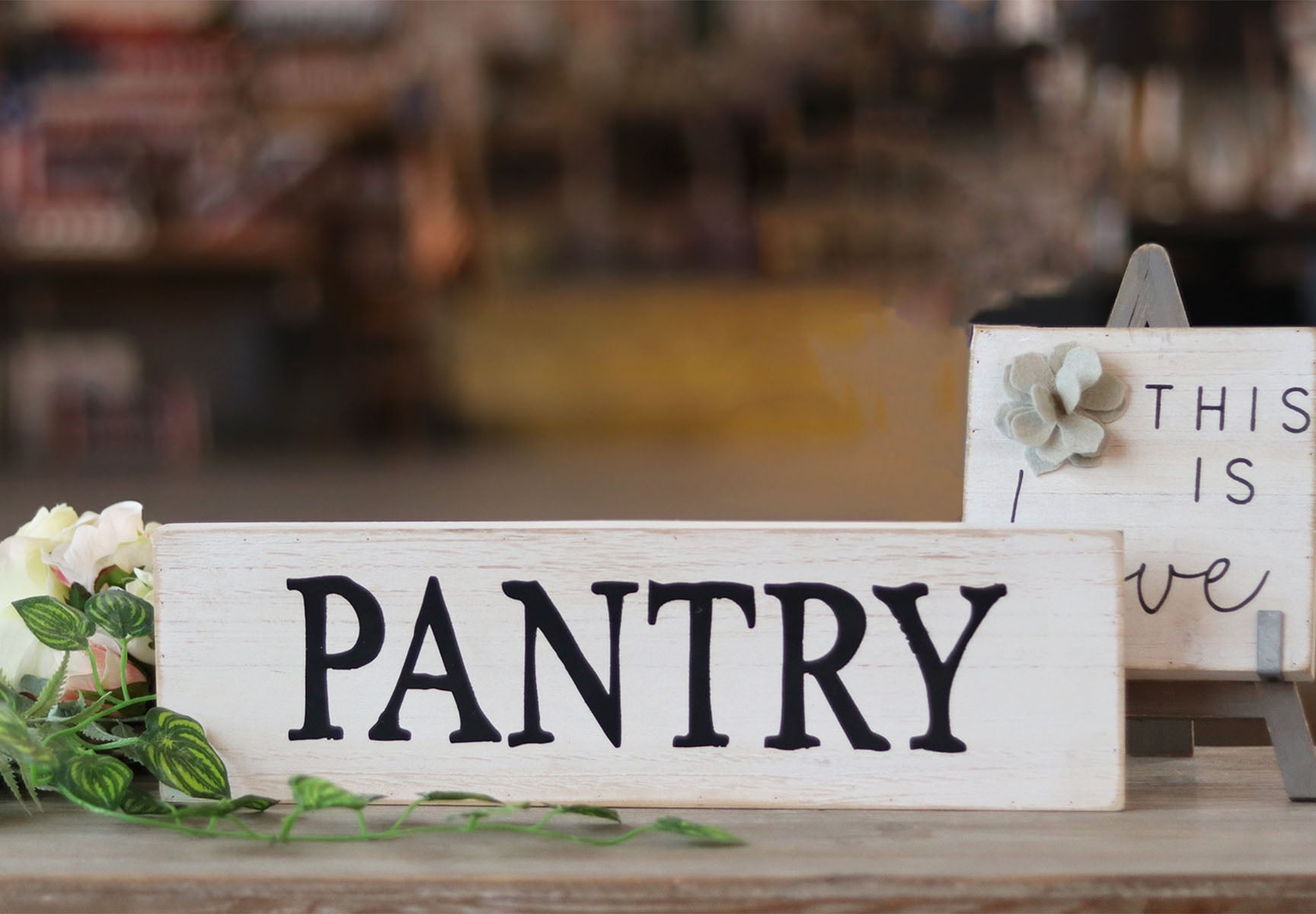 Parisloft White Washed Pantry Wood Wall Sign, Rustic Farmhouse Accent Wood Wall Hanging Decor