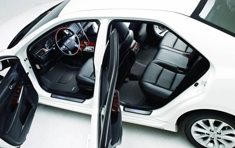 3D MAXpider 2012-2015 Fits Toyota Prius Kagu 1st Row 2nd Row Black Floor Mat